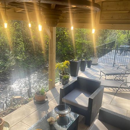 אברגאבני Riverside 2 Bedroom Townhouse With Car Charger מראה חיצוני תמונה
