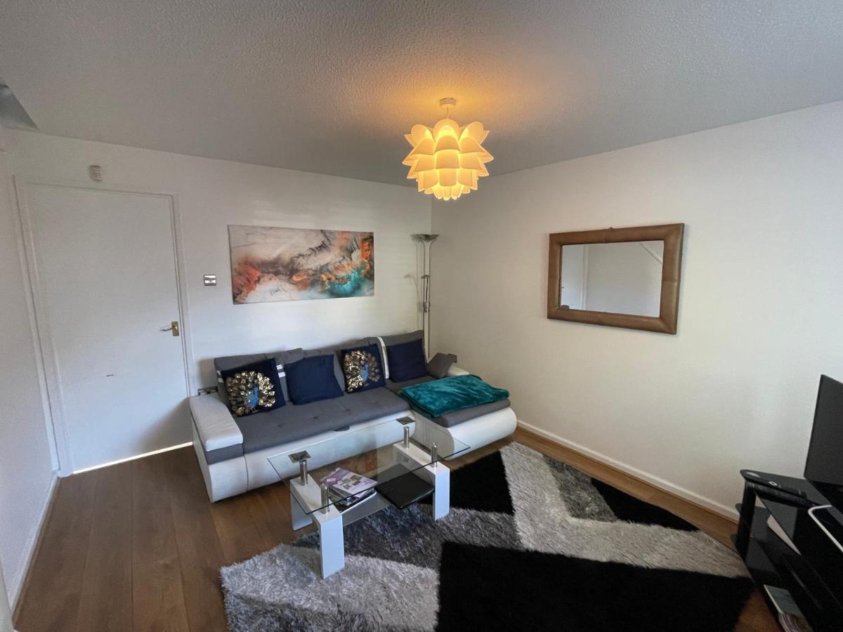 אברגאבני Riverside 2 Bedroom Townhouse With Car Charger מראה חיצוני תמונה